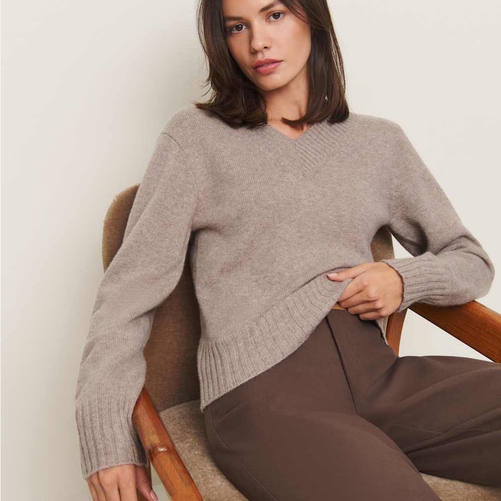 Reformation Dulce Cashmere V-neck Sweater Toast - Size S